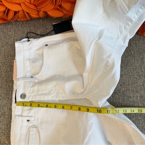 ❣️🆕NYDJ Curves 360 Slim Straight Capri Jeans-Optic White❣️ - Picture 10 of 11